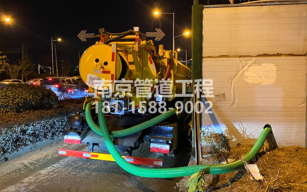 266王子楼村临时工地抽粪